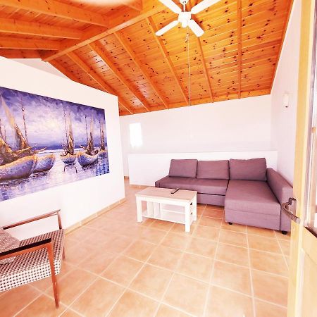 Villatommy Heated Pool, Hottub, Fast Wifi Lajares Exterior photo
