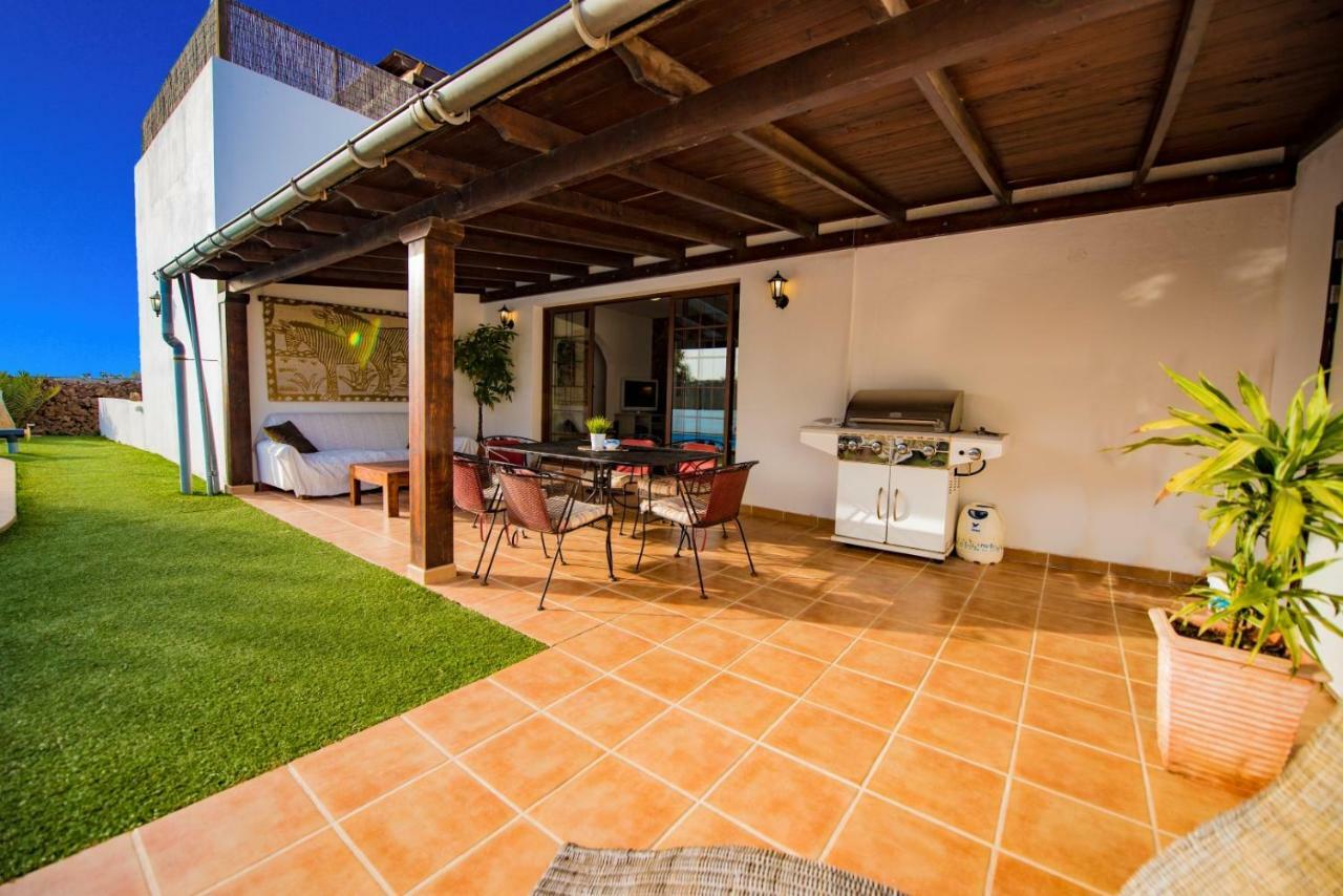 Villatommy Heated Pool, Hottub, Fast Wifi Lajares Exterior photo